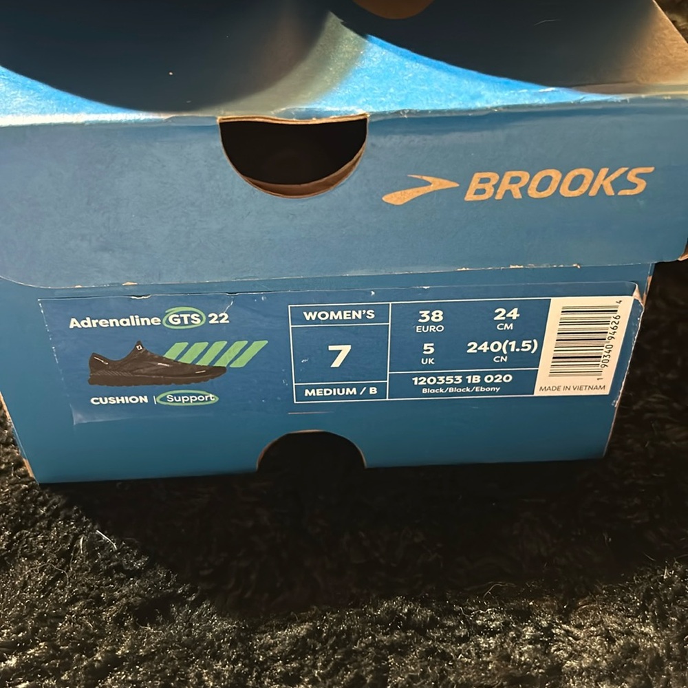 Brooks Adrenaline GTS 22 shoes - Picture 2 of 6